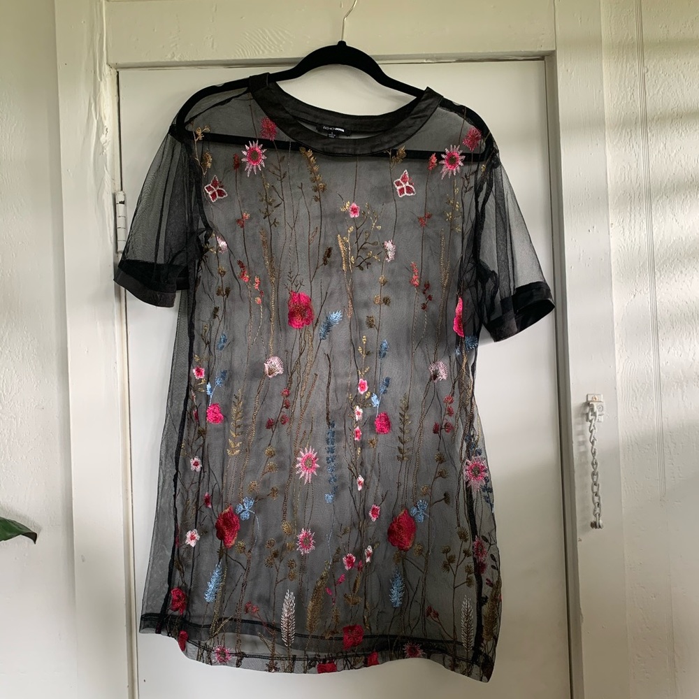 Floral Embroidery Mesh Oversized Tee